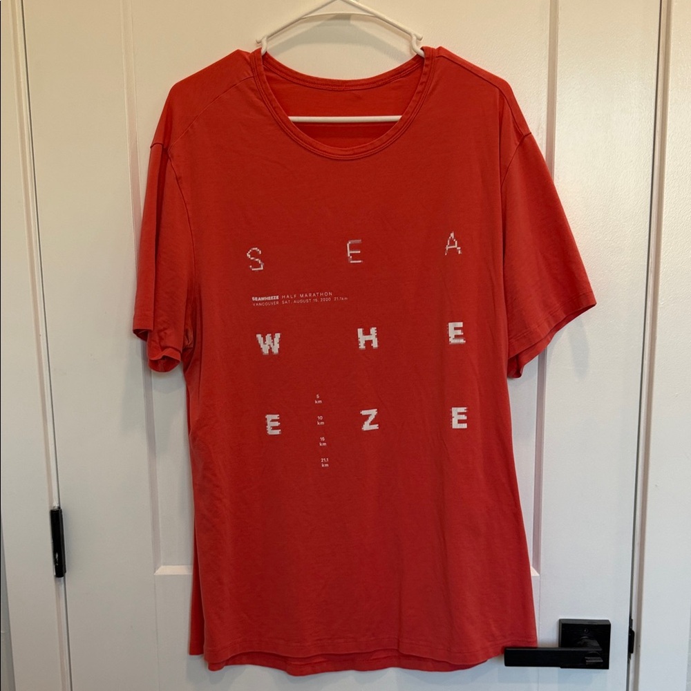 Lululemon Athletica Red SEA WHEEZE 2020 Short Sleeve Tee